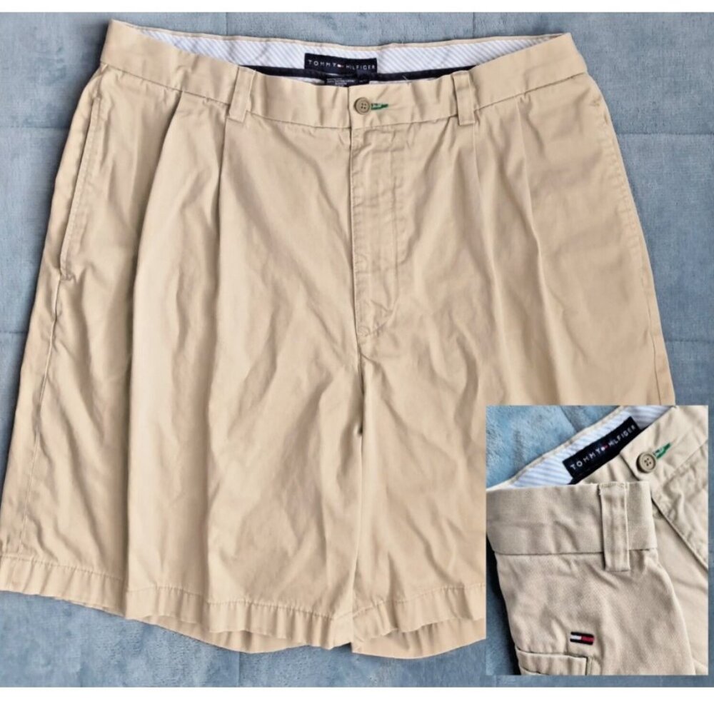 Tommy Hilfiger Men’s  Shorts relaxed fit Pleated